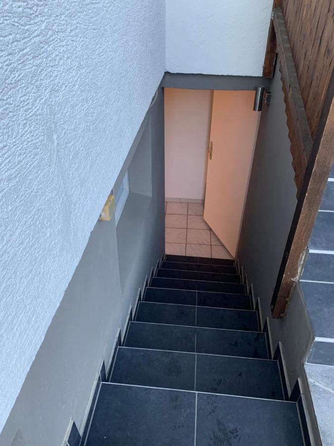 Juna Karlsruhe Extérieur photo