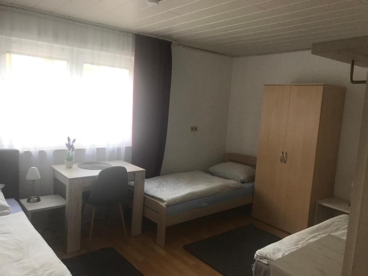Juna Karlsruhe Extérieur photo
