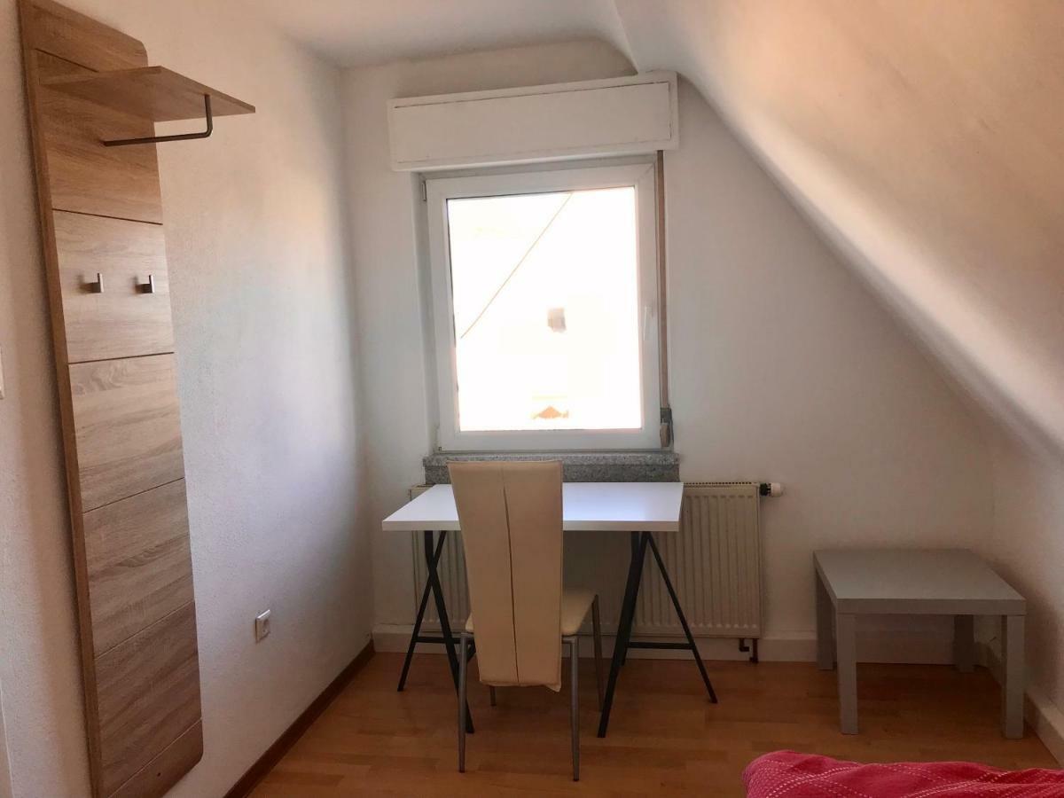 Juna Karlsruhe Extérieur photo