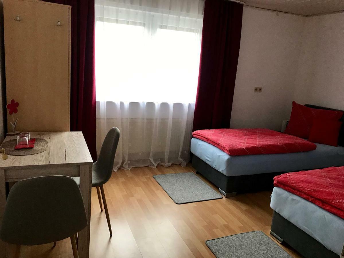 Juna Karlsruhe Extérieur photo