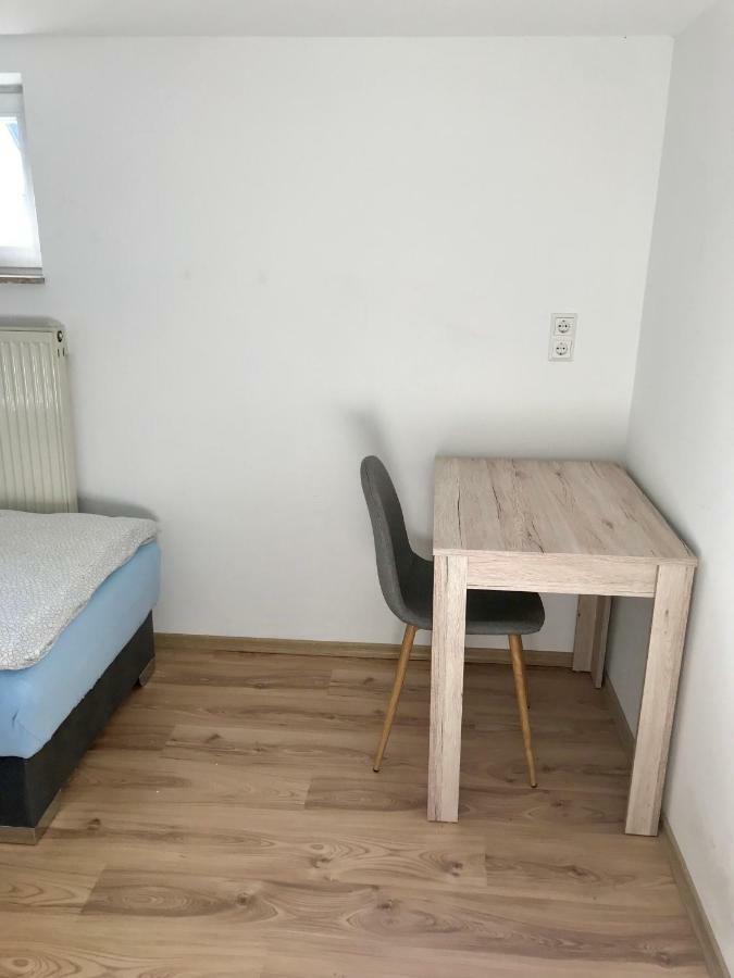 Juna Karlsruhe Extérieur photo