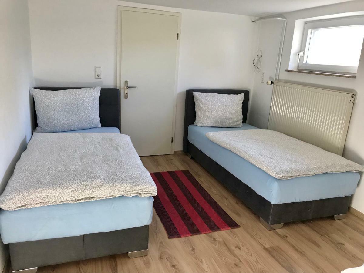 Juna Karlsruhe Extérieur photo