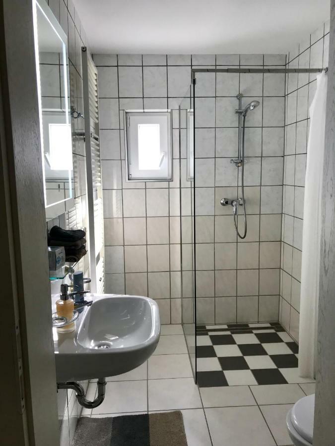 Juna Karlsruhe Extérieur photo